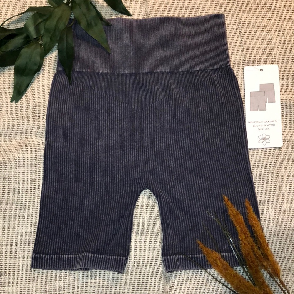 Seamless shorts